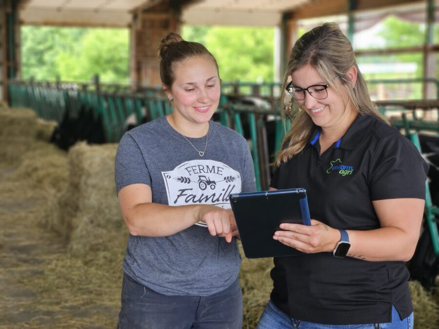 Samantha - UNIFORM Consultant